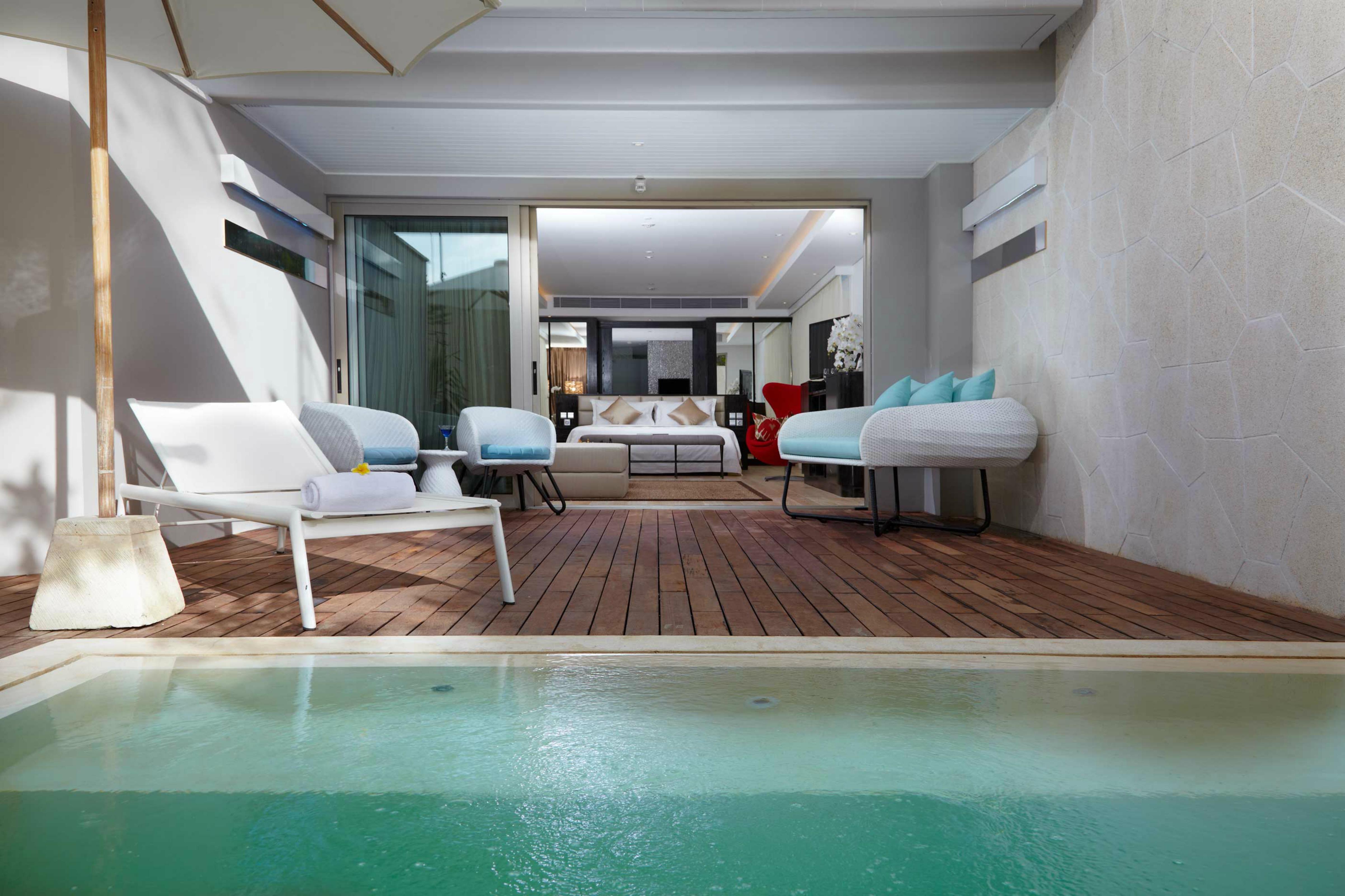 Double - Six, Luxury Hotel - Seminyak Exterior photo The hotel's pool