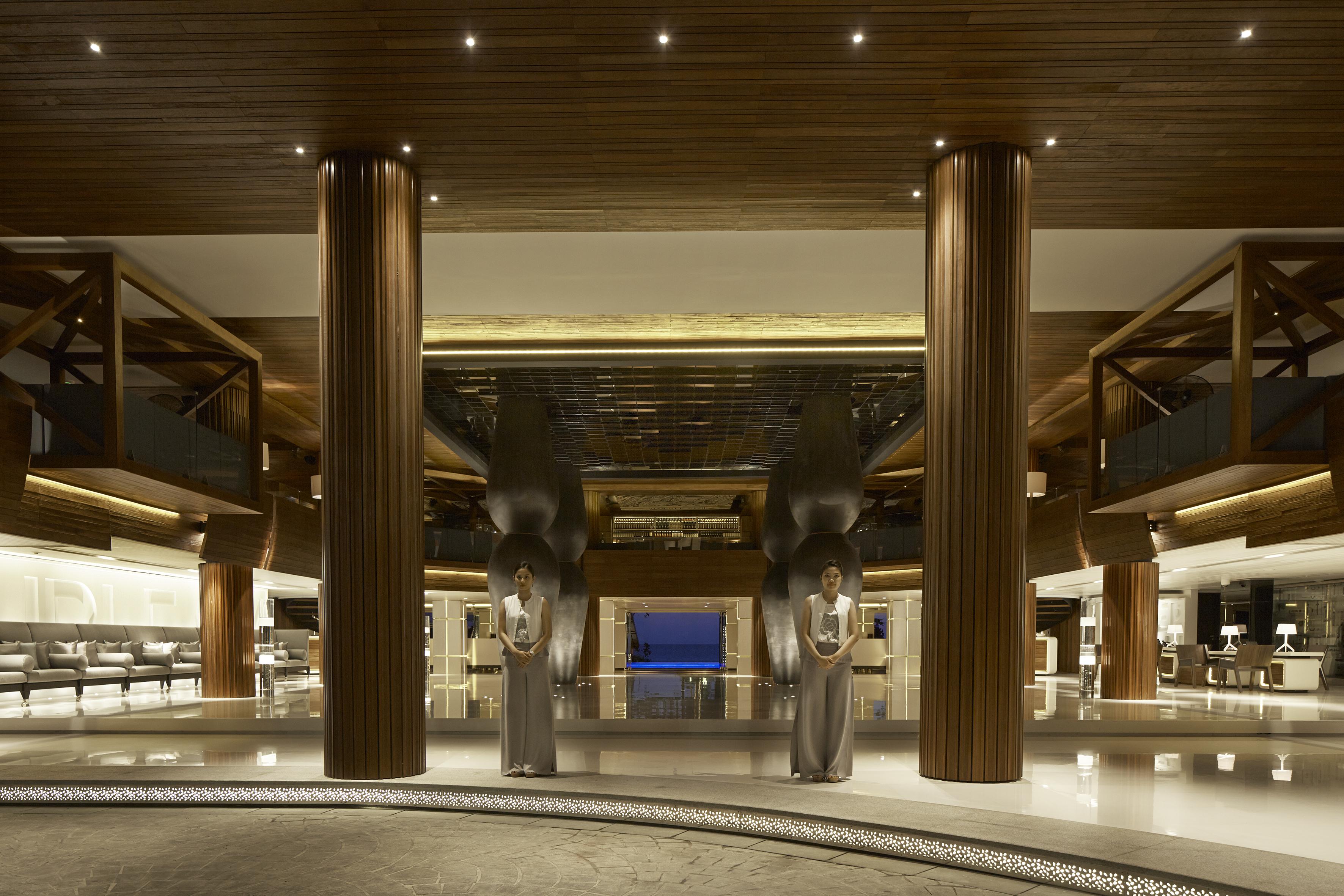 Double - Six, Luxury Hotel - Seminyak Exterior photo The lobby of the hotel