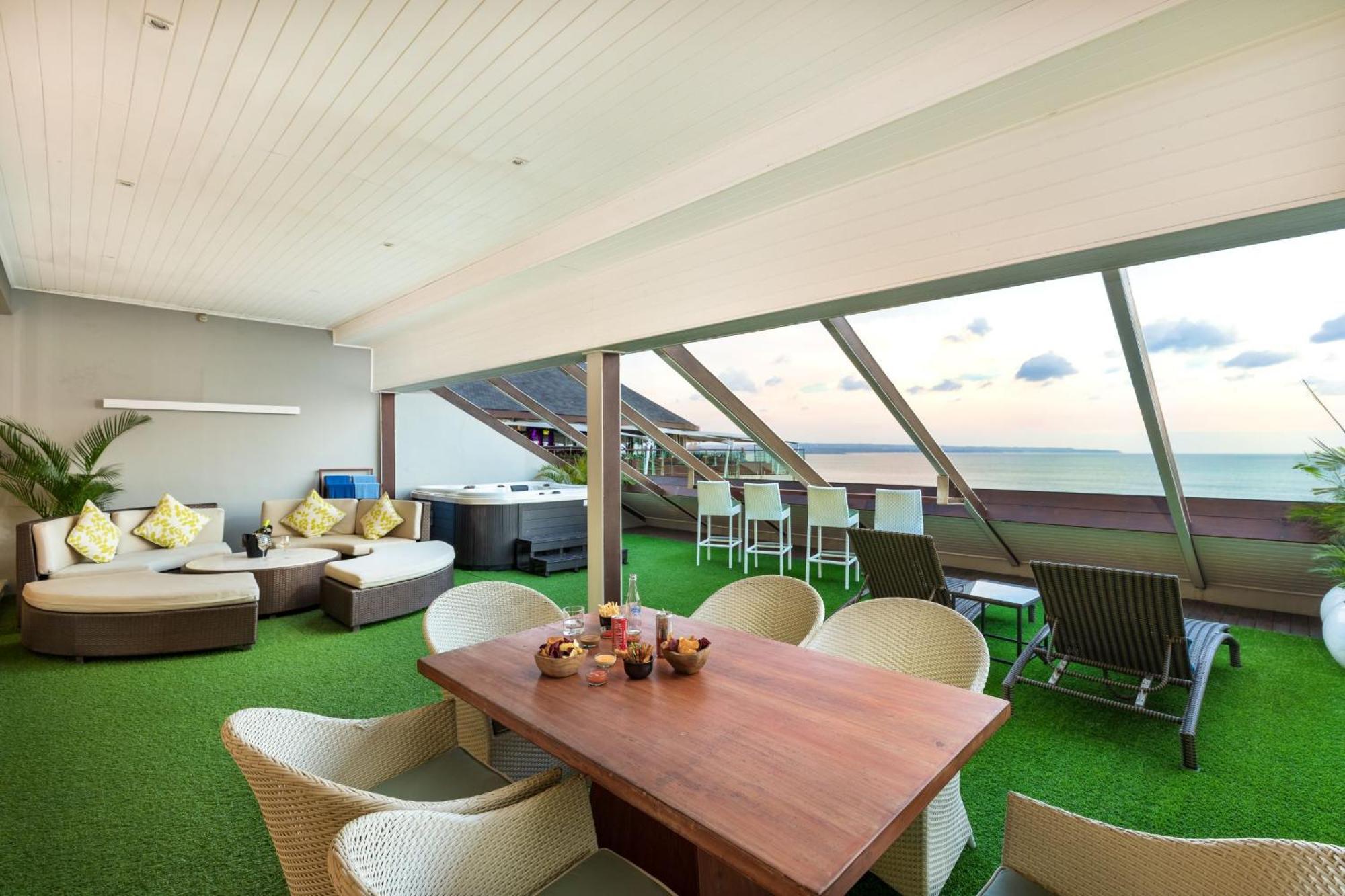 Double - Six, Luxury Hotel - Seminyak Exterior photo The Sky Bar