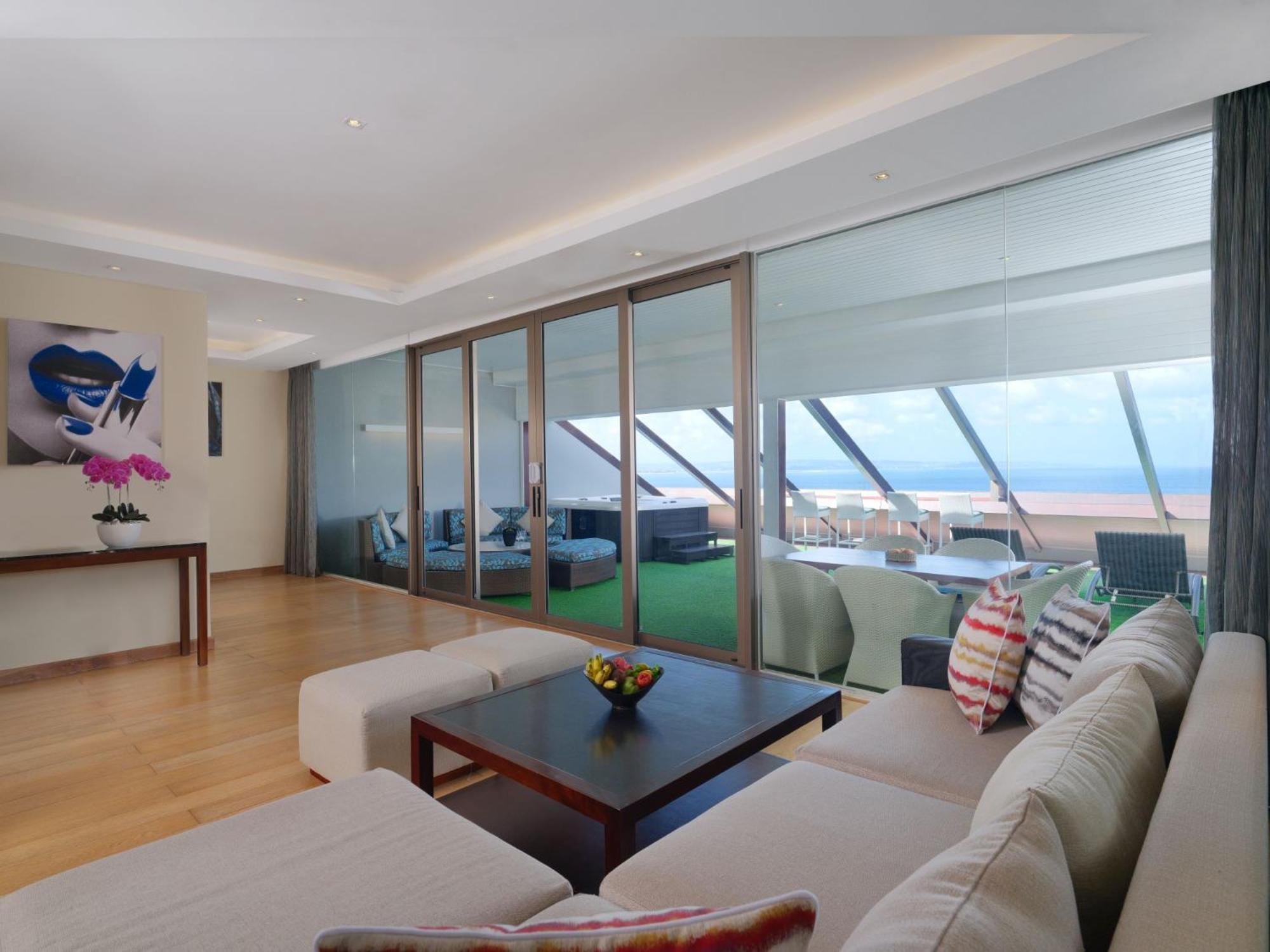 Double - Six, Luxury Hotel - Seminyak Exterior photo Sky Suite