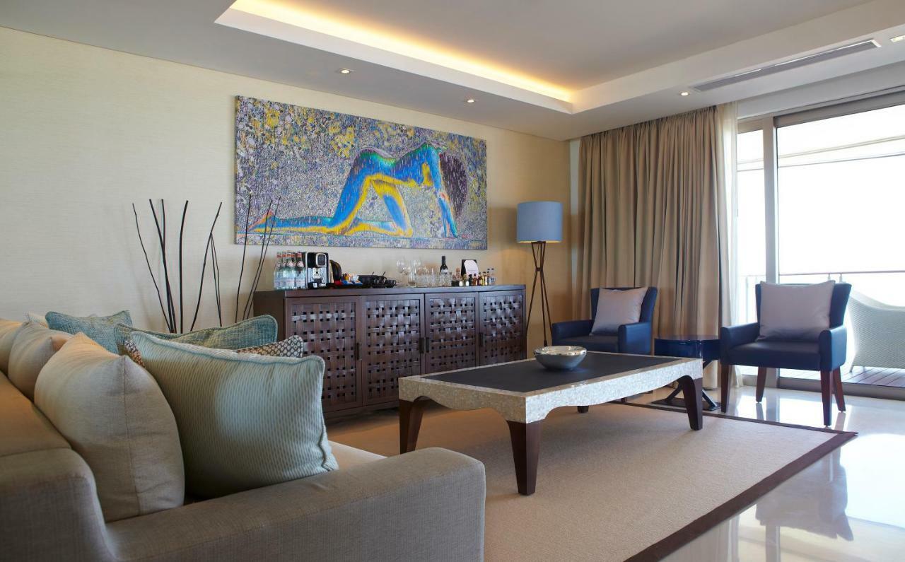 Double - Six, Luxury Hotel - Seminyak Exterior photo A living room in a luxury apartment