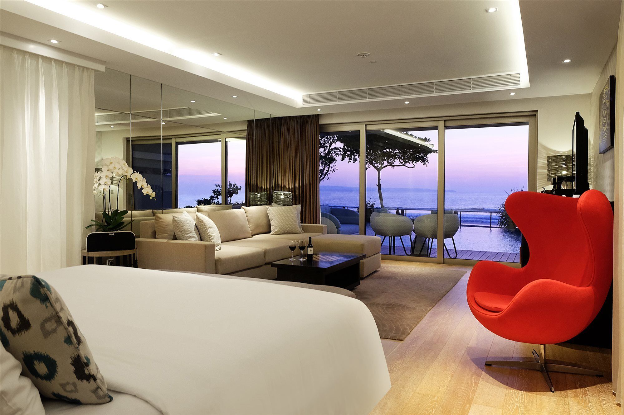 Double - Six, Luxury Hotel - Seminyak Exterior photo A suite at the Cape Grace